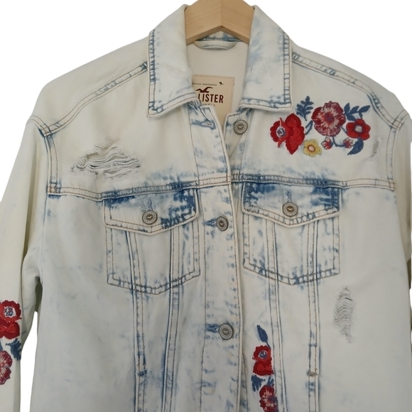 Hollister Jacket Top Destroyed Floral Embroidered Jean Pockets Shacket - Picture 5 of 12